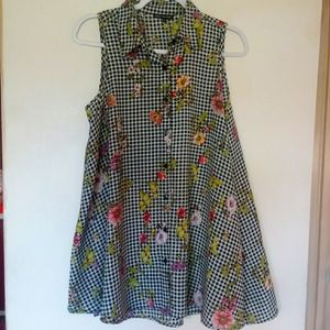 UNIQUE SPECTRUM dress in size small.